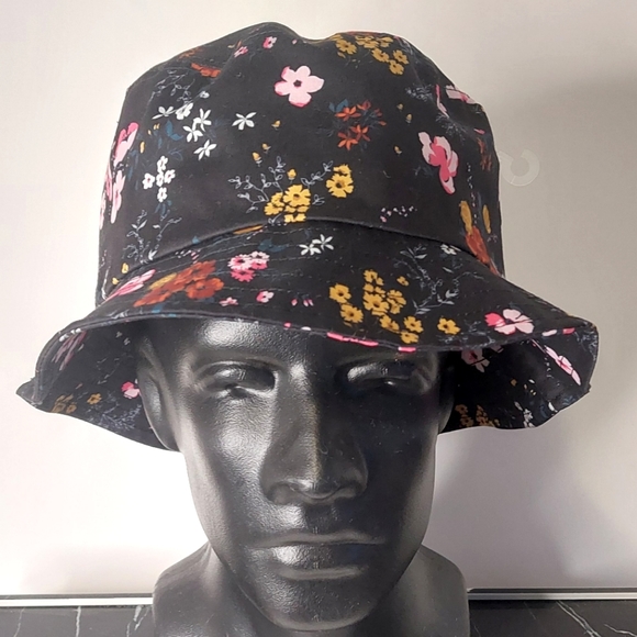 Black Background Floral Patterned Bucket Hat BNWT DLG Bucket Hat Size: L-XL - Picture 3 of 3